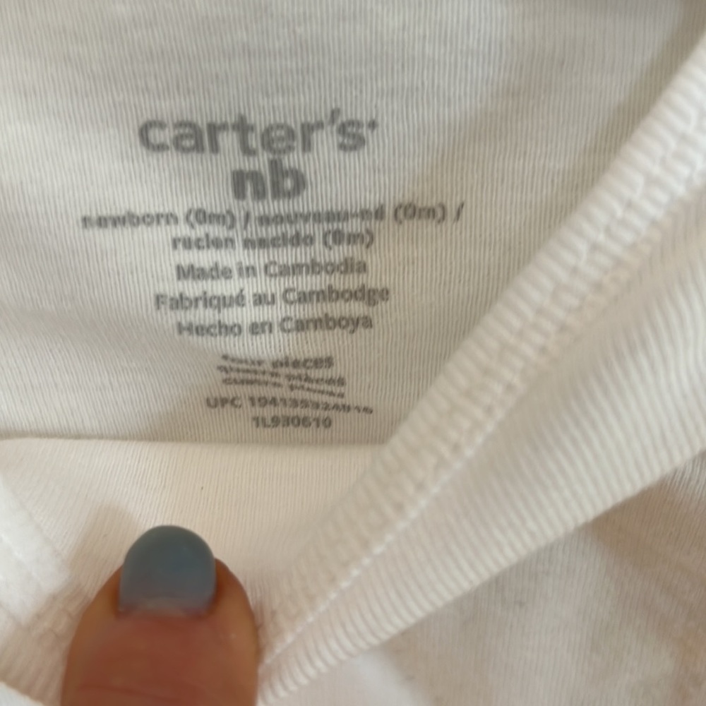 (4) Carter NWT Infant White long sleeve body suits - Picture 7 of 7